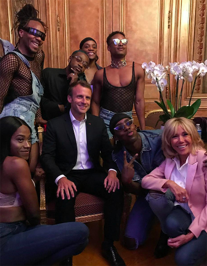 Macron et Nick Conrad copain-copain … – skanderbergblog